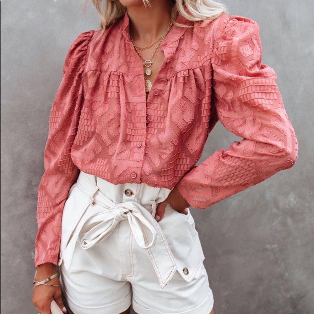 MECCA TEXTURED BUTTON DOWN TOP - ROSE